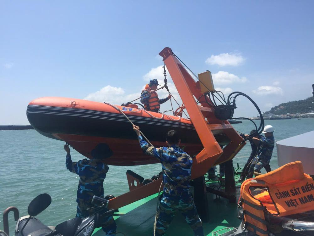 Cung cấp dịch vụ sửa chữa cano cho Cảnh sát biển Việt Nam
